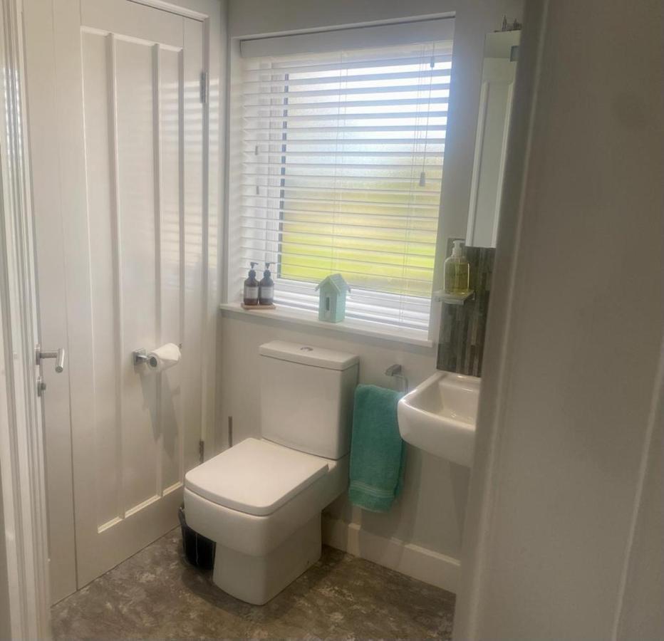 2 Bedroom Cottage Sleeps 4 With Hot-Tub, & Shared Pool Use Sennen Zewnętrze zdjęcie